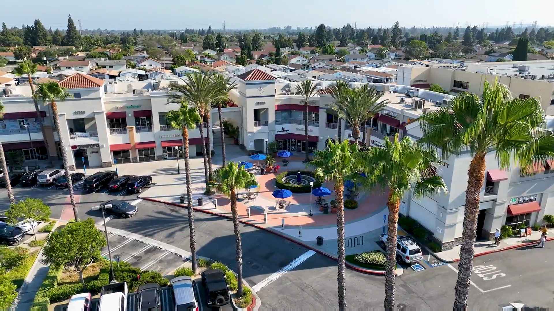 Shopping center in Santa Ana